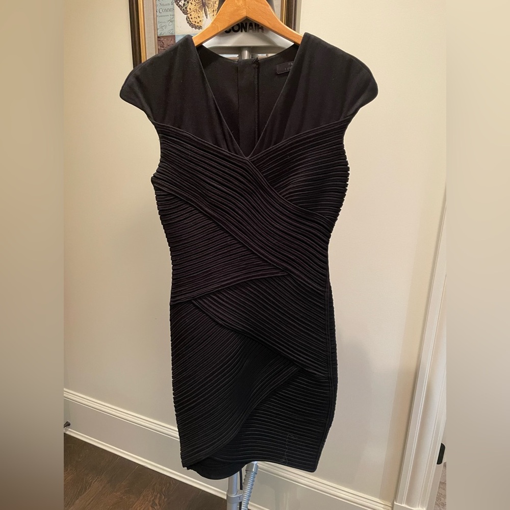 Body tight black dresss